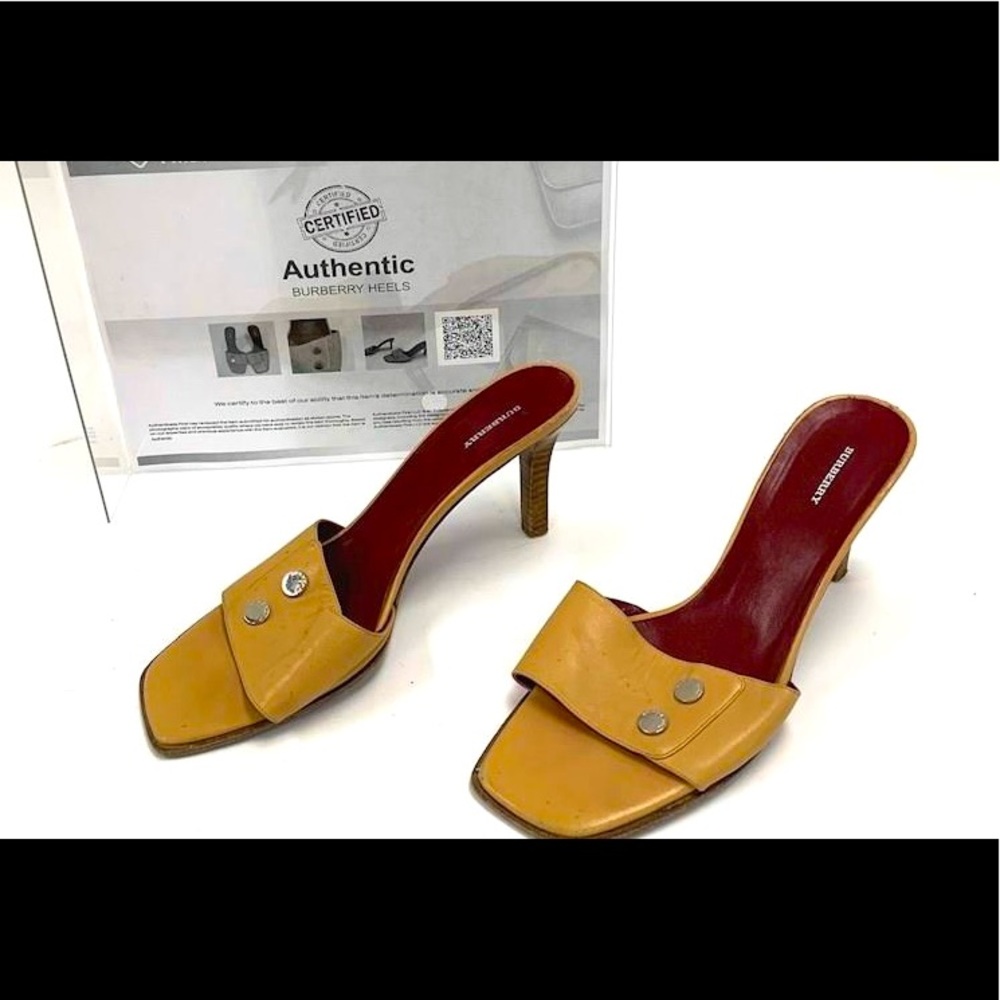 Burberry Authentic Open Toe Leather Women's Khaki Heels Sz: 40